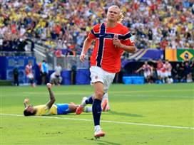 (Photo by Simon Stacpoole/Offside/Offside via Getty Images)
