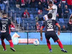 בני יהודה הסתערה על חיפה. (מאור אלקסלסי)