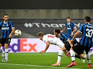 דה יונג לא אמר נואש ואיזן את התוצאה (GETTY)