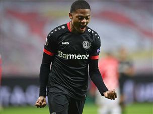 ביילי הכפיל עם שער נהדר מקרוב (GETTY)