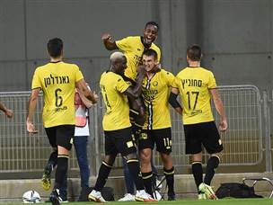 ולאחר מכן גויאגון השלים מהפך, ולא חגג (ברני ארדוב)