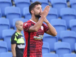 משחק אדיר שלו. שובל גוזלן (דני מרון)