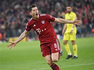 זה דווקא התחיל טוב עבורם. לבנדובסקי לאחר השער (GETTY)