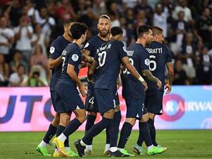 חגיגה פריזאית ( STEPHANE DE SAKUTIN, GETTY)