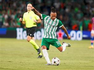 שרי הוביל את הכדורגל הירוק (צילום: אלן שיבר)