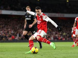 ומרטינלי קבע מהפך תוך שש דקות (Alex Pantling/Getty Images)