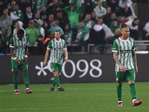 מכבי חיפה הובסה הערב (צילום: ברני ארדוב)