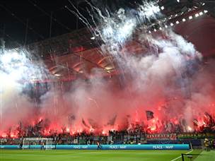 הקהל המקומי סיפק אווירה מחשמלת (Getty)