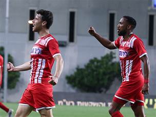 והחגיגה של מלמד נמשכה במחצית השנייה (צילום: אלן שיבר)