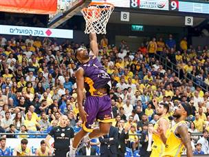 קיבלנו פתיחה סוערת של חולון (צילום: אלן שיבר)