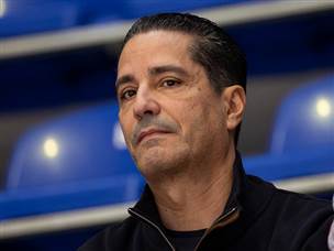 ספרופולוס. אורח מיוחד ביציעים (GETTY)