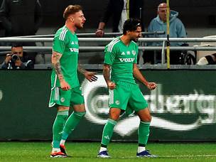 רפאלוב כבש את השער הראשון והיחיד (צילום: אלן שיבר)