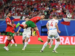 כריסטיאנו רונאלדו, ביורו השישי שלו, הגיע להזדמנויות (Julian Finney/Getty Images)