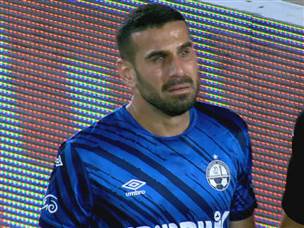 המשחק נפתח עם פציעה ודמעות של גורדנה