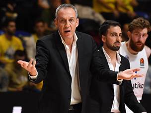 הקבוצה שלו לא עמדה בקצב. קטש (GETTY)