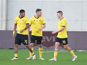 נתניה אכזבה בפתיחה (צילום: ברני ארדוב)