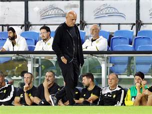 יוסי אבוקסיס קצת פחות (אלן שיבר)