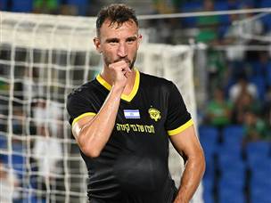 עמית כהן חוגג את המהפך של המארחת (שיבר)