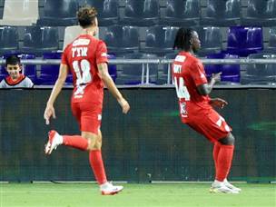 דאפה. משחק מצוין שלו (אלן שיבר)