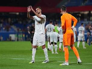 יש על מה להתנצל. שחקני ולנסיה בסיום (GETTY)