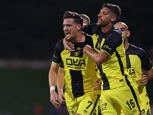 אבל הצליחה לחזור למשחק (צילום: מאור אלקסלסי)