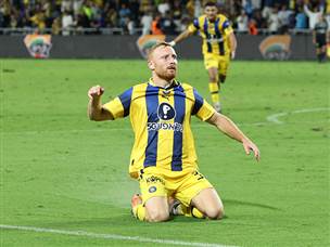 שחר סגר עניין בתוספת הזמן (צילום: אלן שיבר)