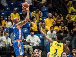 היה יכול לכפות הארכה. אטקינס (עודד קרני)