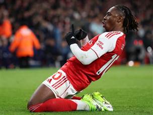 אבל מול אזה זה לא הספיק (Photo by Justin Setterfield/Getty Images)