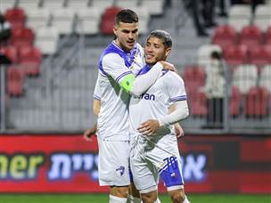 מרטינס חגג אחרי פנדל מוקדם (קובי אליהו)