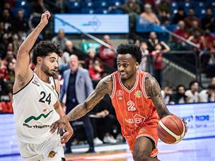 אנטוניו בלייקני. שוב, מעל כולם (עודד קרני)