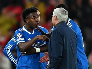 אבל גם עם תקרית גזענית שהפסיקה את המשחק (GETTY)