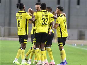 חגיגה קבוצתית (ברני ארדוב)