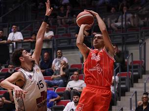 לפני מדריד: הפועל ת"א גברה 81:95 על קריית אתא