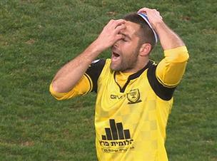 ביקש כיפה מהקהל (אלן שיבר)