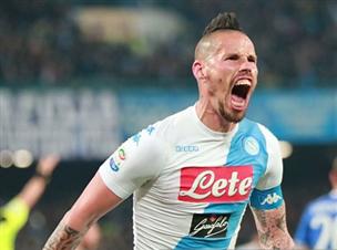 האמשיק מתקרב למראדונה (getty)