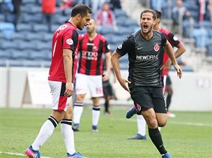 הגיע למאני טיים. שחר הירש (יוסי שקל)