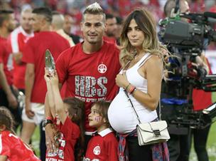 משפחת בוזגלו שעתידה להתרחב (צילום: אלן שיבר)