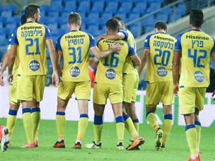 מכבי בחצי הגמר (דני מרון)