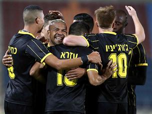 עד לאן החבורה של בן זקן מסוגלת להגיע העונה? (צילום: אלן שיבר)