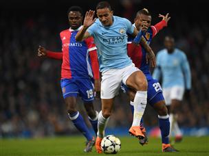 דנילו. ההגנה של סיטי נראתה רע (GETTY)