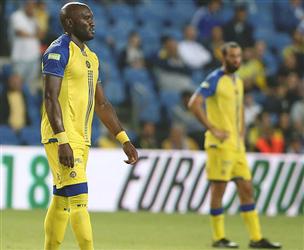 בעוד רוב הניסיונות של מכבי ת"א לתקוף נראו פחות או יותר כך (אלן שיבר)