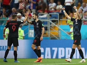 שחקני קרואטיה חוגגים שלושה ניצחונות בשלב הבתים (getty)