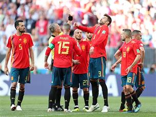 ואז הגיעה הטעות. פיקה נגע ביד ברחבה (getty)