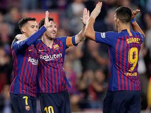 שחקני ברצלונה חוגגים פסגה (getty)