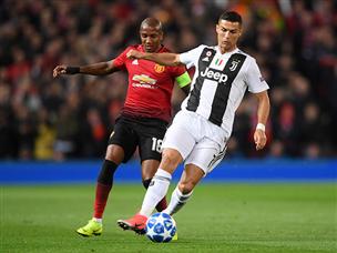 דה חאה הוציא בעיטה של רונאלדו מהחיבורים (GETTY, Laurence Griffiths)