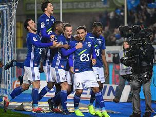 והמארחת ניצלה זאת כדי לעלות ליתרון מבעיטת פנדל (getty, Dave Winter)