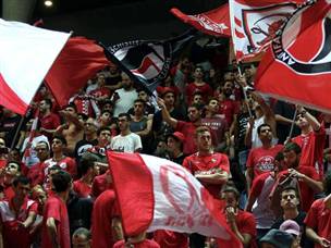 תצוגת עידוד בהיכל קבוצת שלמה (אלן שיבר)