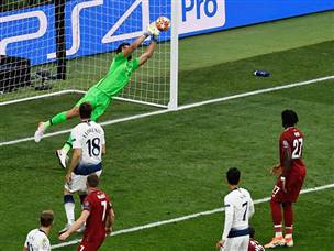 אליסון. משחק ענק בין הקורות (Getty)