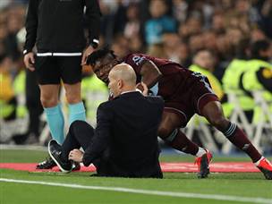 הרגע המוזר של המשחק, איידו נתקל בזידאן (getty)