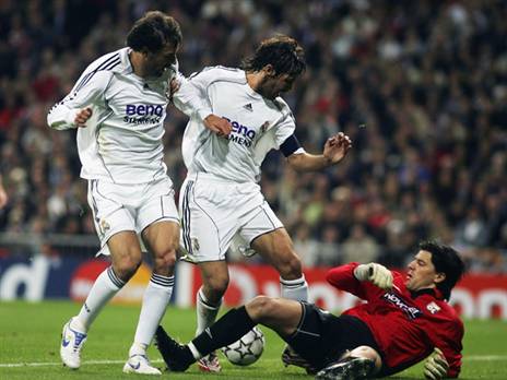 ואן ניסטלרוי וראול. לא זכו לשתף פעולה עם קולה (Getty)